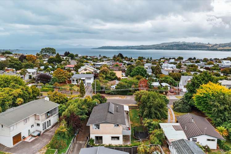 1/16 Sunset Street Hilltop_24