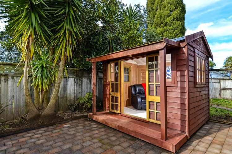 2/2 Wallace Road Ranui_10