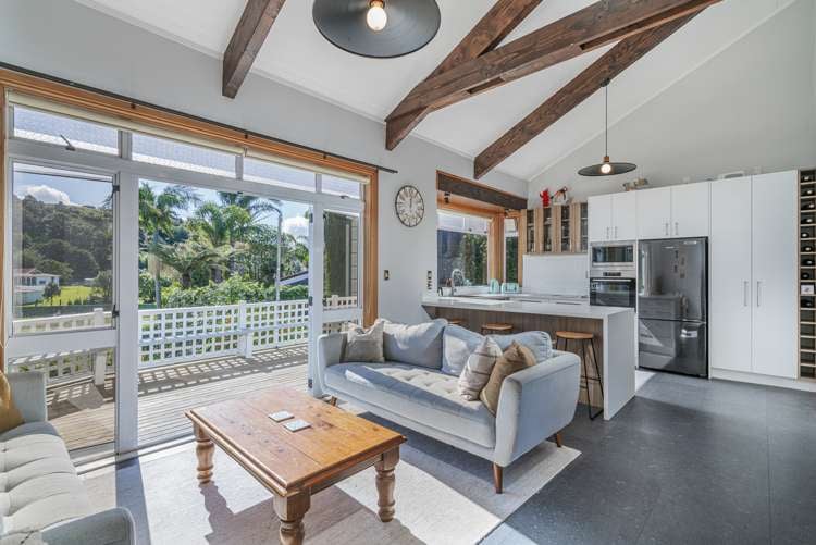 289 Main Road Tairua_3