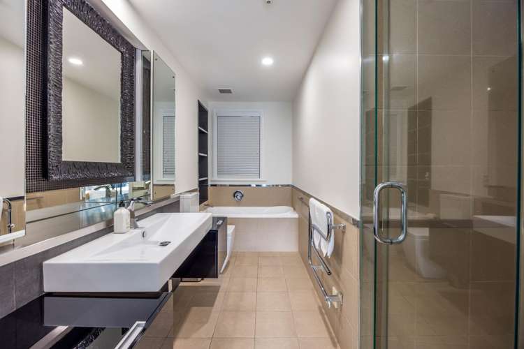 1A/22 Pakenham Street East Auckland Central_22