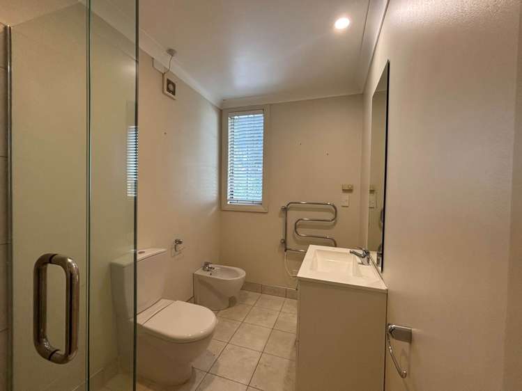 Pinecrest Drive Gulf Harbour_5