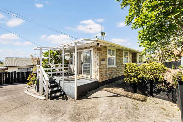 63 Triangle Road Massey_5