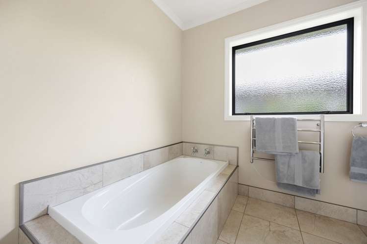 36 Roto O Rangi Road Leamington_11