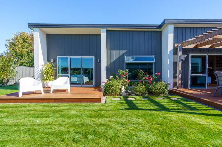 9 Drovers Way Frimley_15