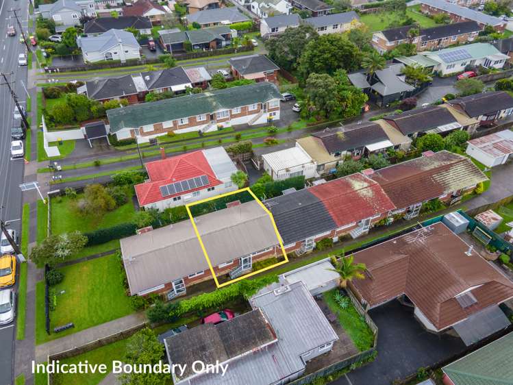 2/43 Shakespeare Road Milford_3