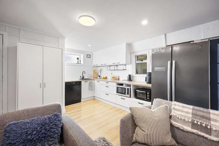73 Bradbury Road Botany Downs_19