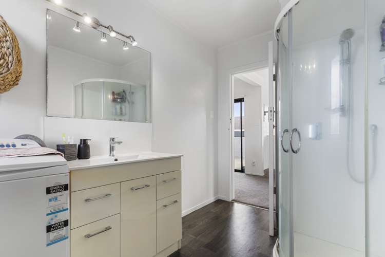 100 Ocean Road Whangamata_11