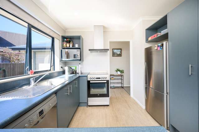 32 Somerset Crescent Highbury_2