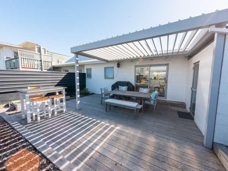 2/45 Oceanbeach Road_0