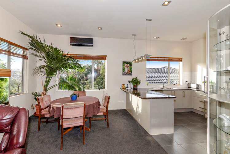 5 Caffreys Avenue Massey_4