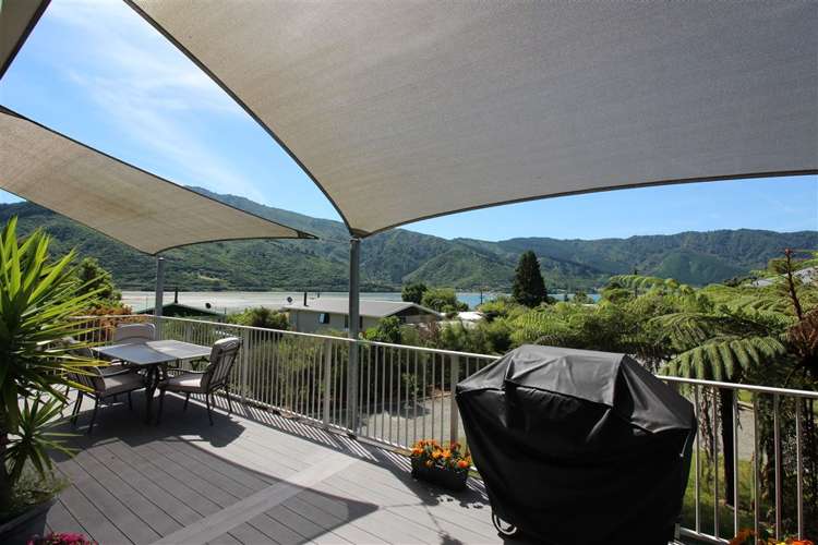 1736 Queen Charlotte Drive Anakiwa and Surrounds_5