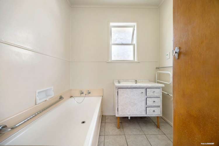 54 Boundary Road Blockhouse Bay_12