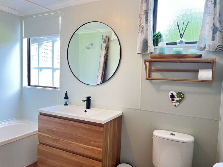 22 Moana Street Riverton_8