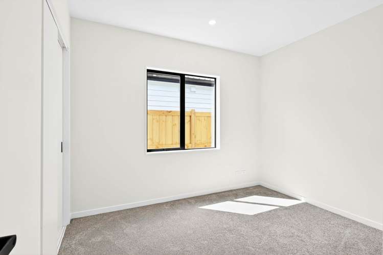 34 Furlough Road Papakura_11