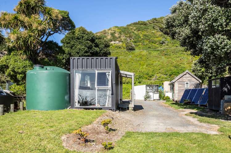 1596 Cape Palliser Road Cape Palliser_9