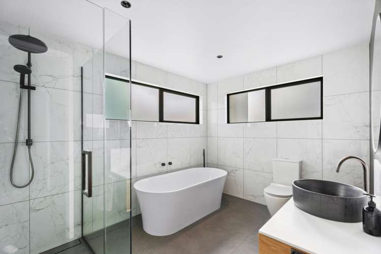 8 Pounamu Avenue Albert Town_10