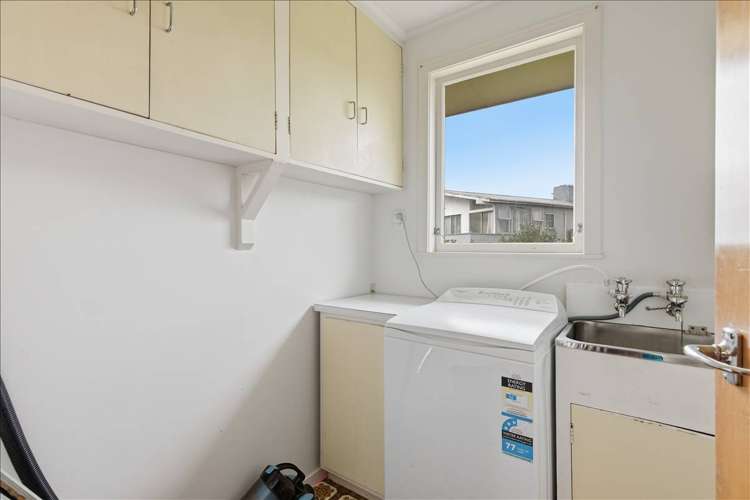 32 Coopers Road Gate Pa_11