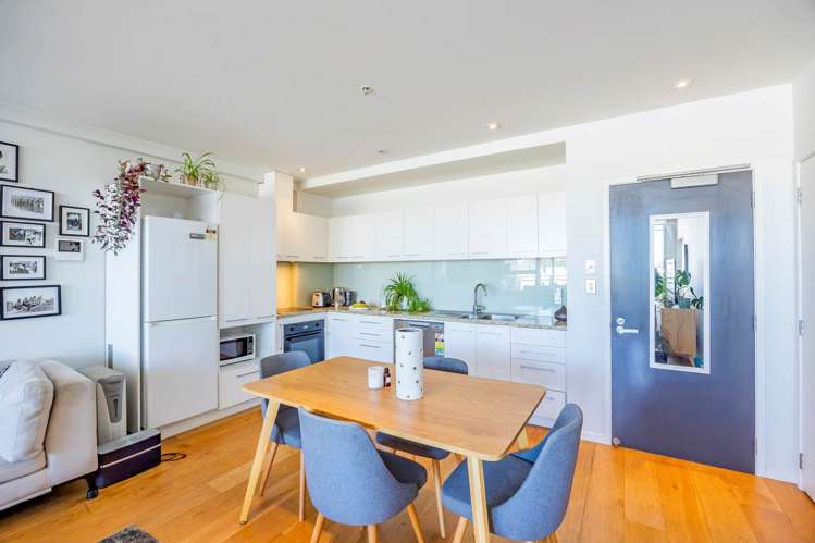 204/16 Huron Street Takapuna_8