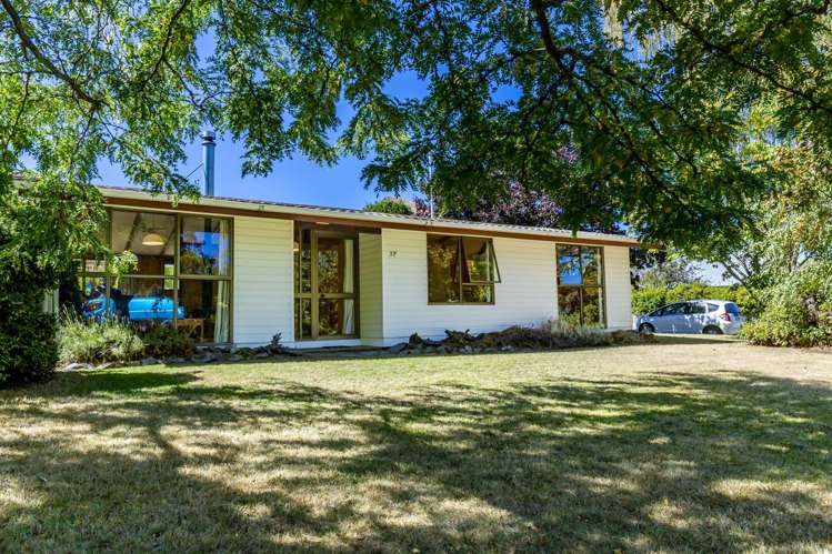 37 Adamson Drive_0