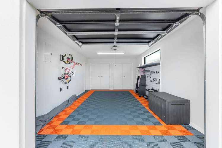 38 Hawthorne Lane Kingseat_24