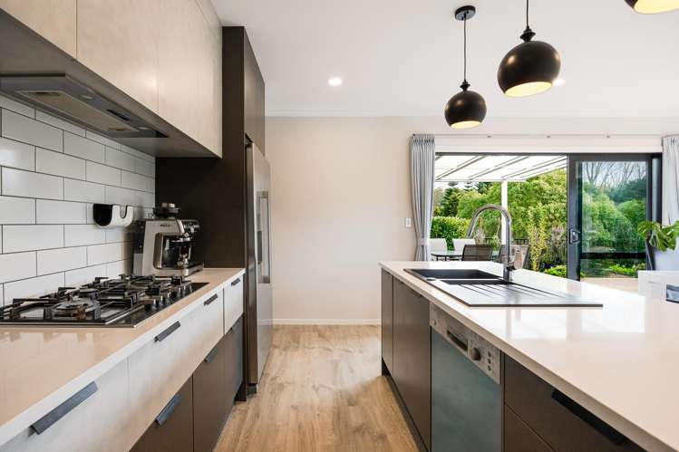 15 Vogwill Road_1