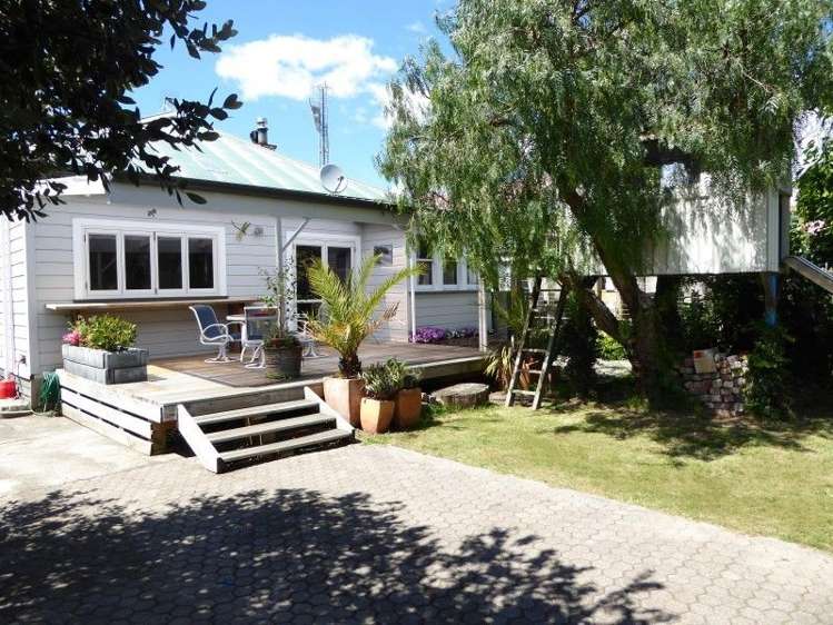 37 Latham Street Napier South_16