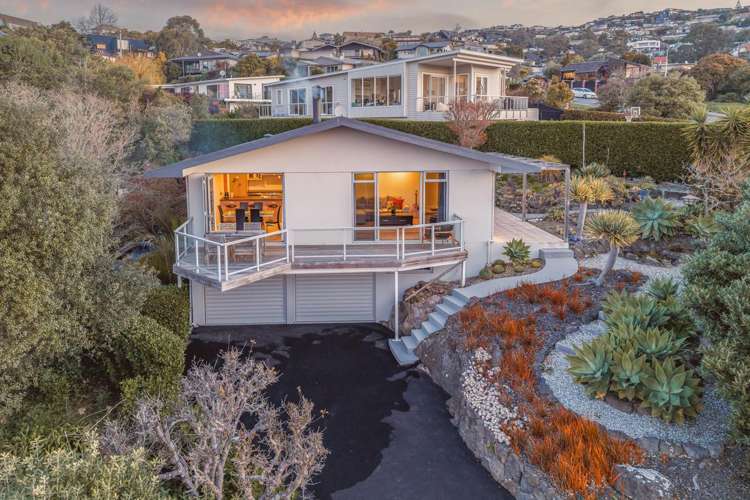 75 Soleares Avenue_0