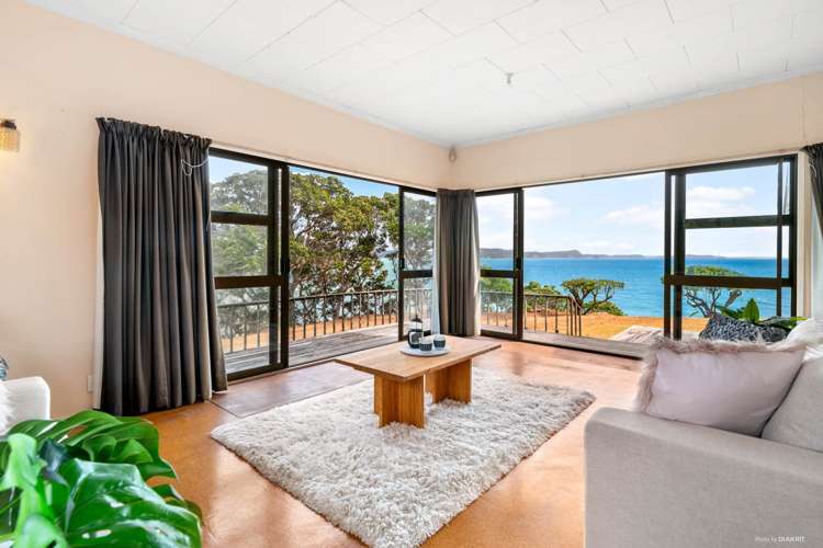 49 Duncansby Road Stanmore Bay_10