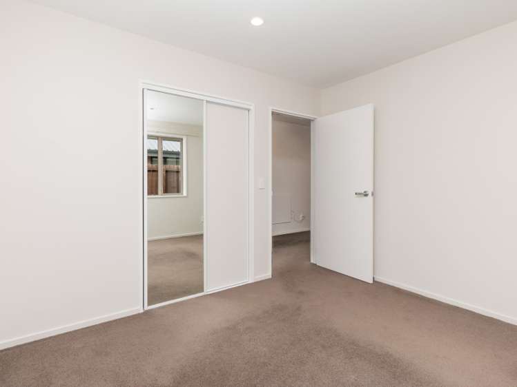 9 Woodham Courts Linwood_15