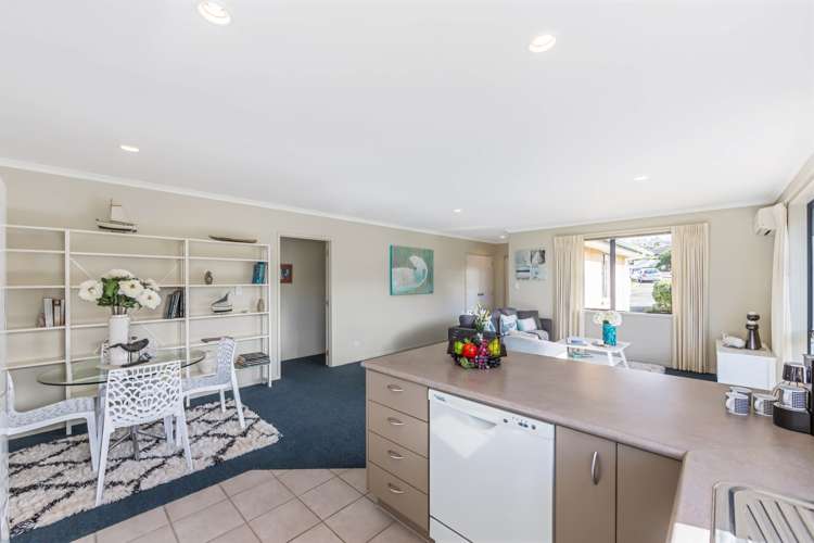 6 Robinia Place Snells Beach_25