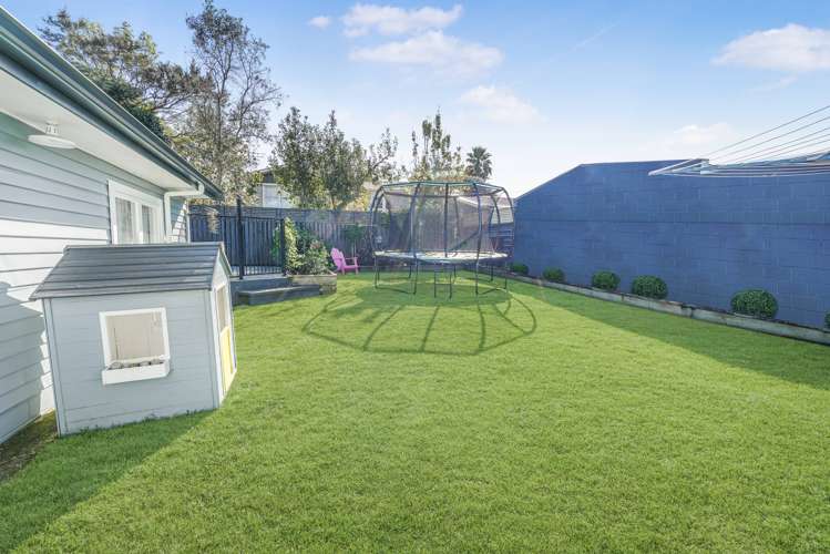 14 Manapouri Place Glenview_13