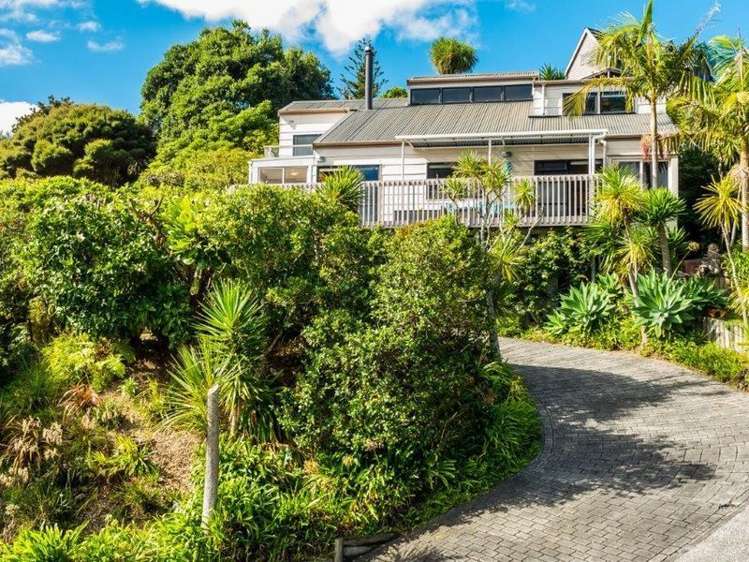 30 Telstar Place Beach Haven_1