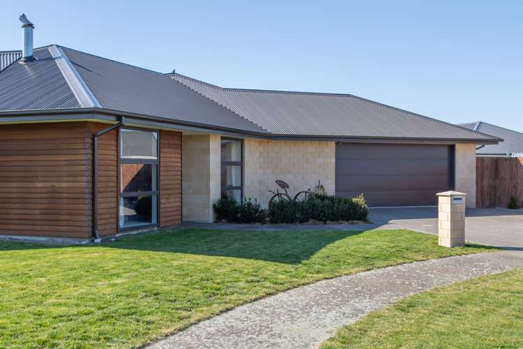 7 Dundee Close Darfield_2