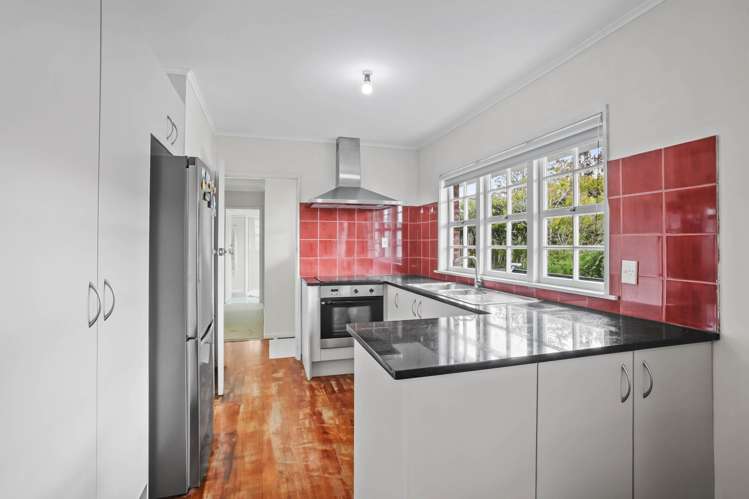 5 Imatra Place Sunnyhills_7