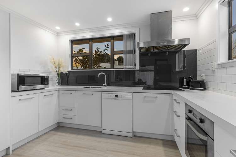 21 Sullivan Avenue Mangere Bridge_5