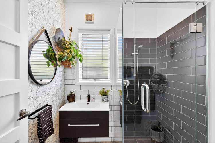 17 Gallipoli Road Onekawa_14