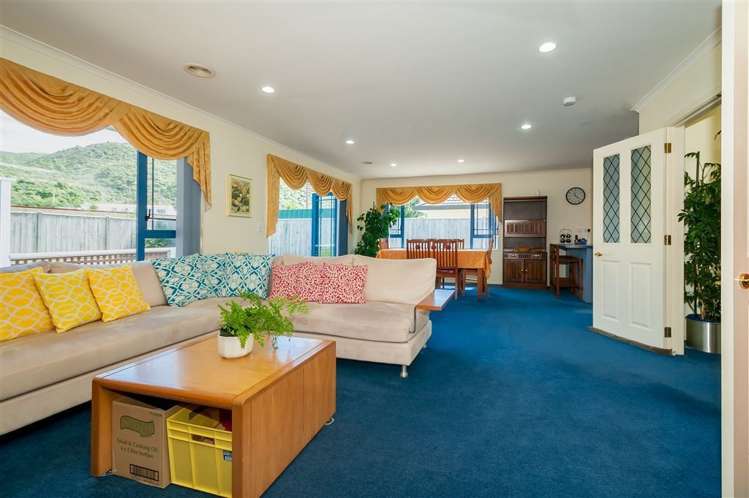 64 Mary Huse Grove Manor Park_5