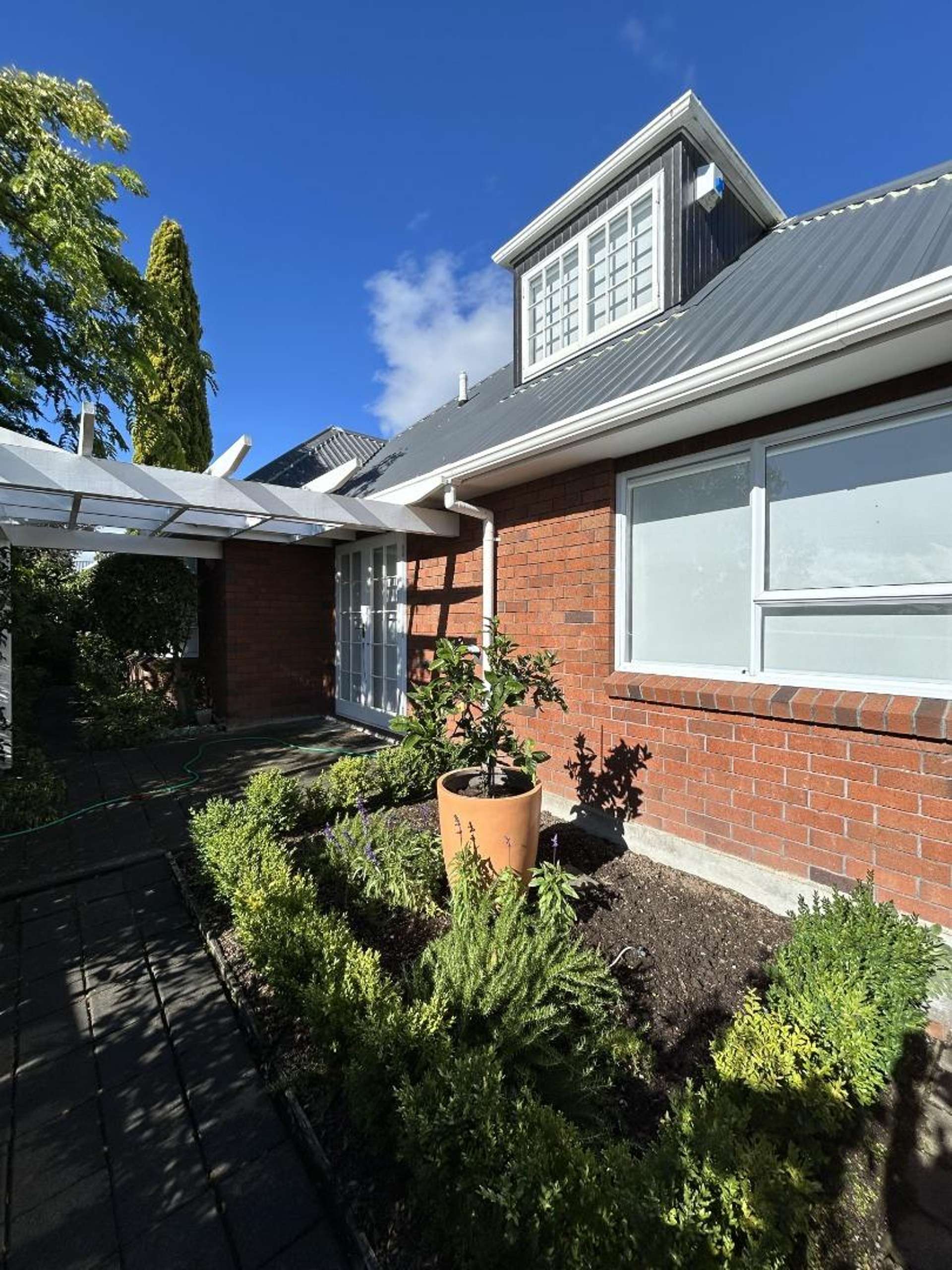 15 Second Street 10754_0