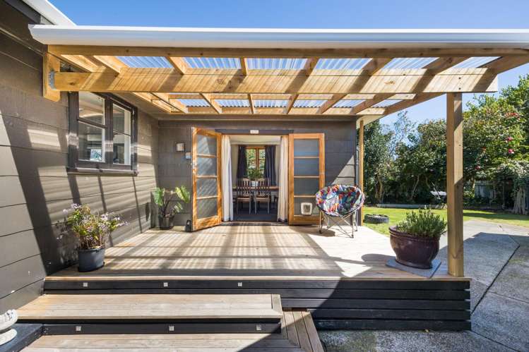 102 Rugby Street Awapuni_1