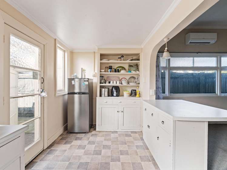 1/21 Newcastle Street Phillipstown_5