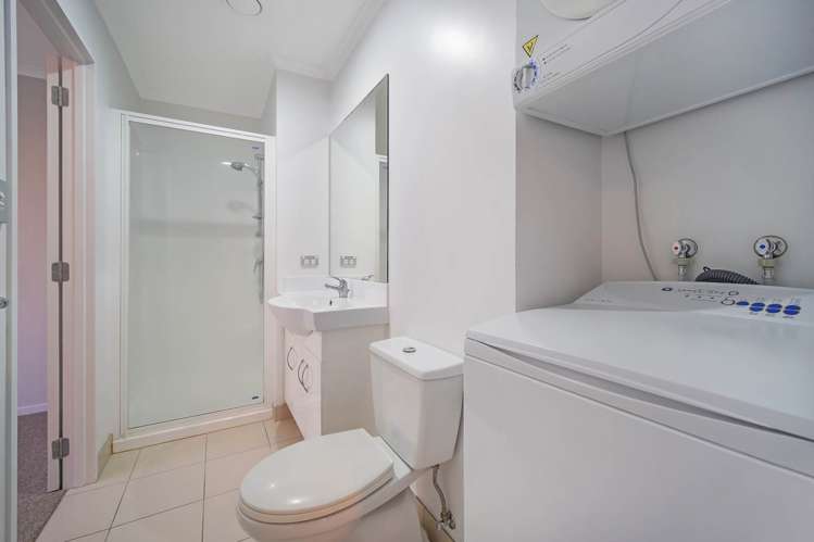 C701/176 Broadway Newmarket_7