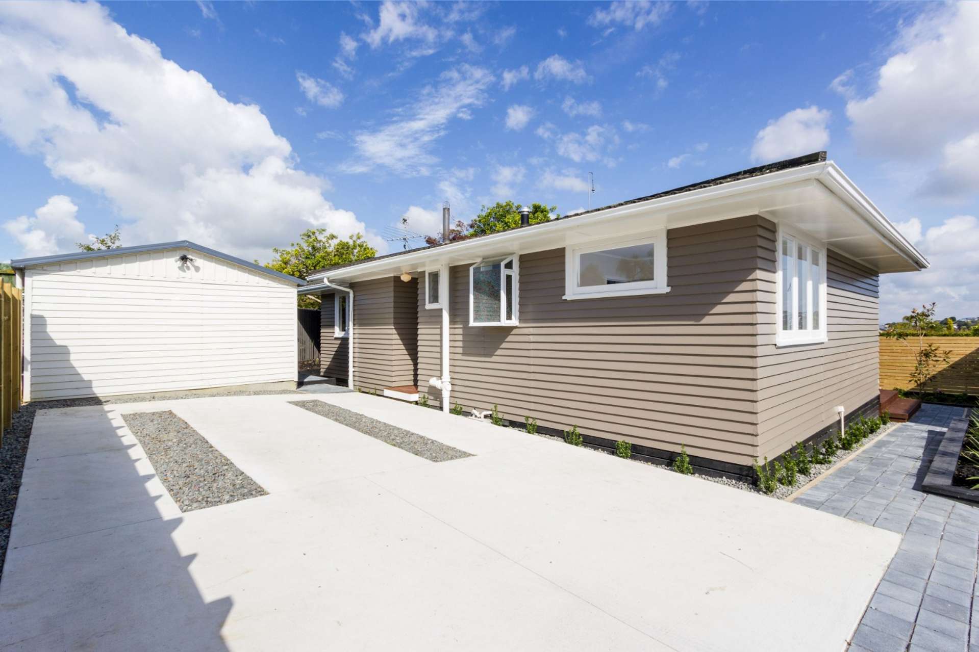 27 Kimber Hall Avenue 10044_0
