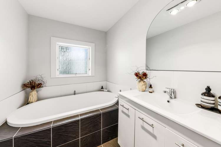 1/20 Corrella Road Belmont_15