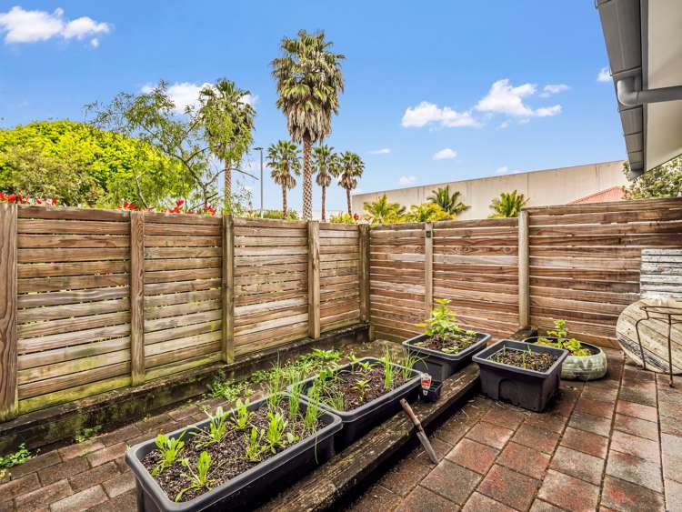 4A/30 Westward Ho Glen Eden_10