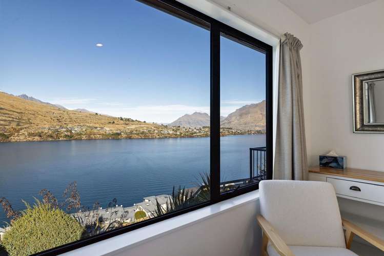 22 Golden Terrace Queenstown_13