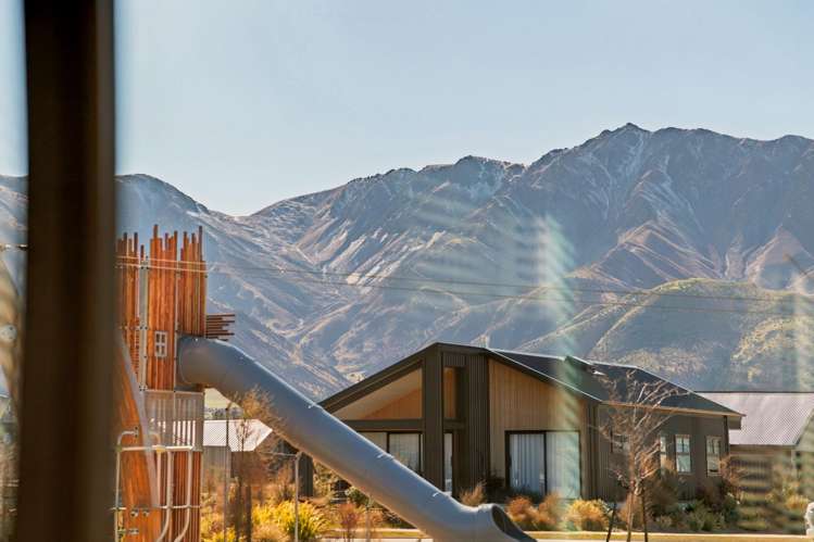 178 Burdon Loop Lake Hawea_30