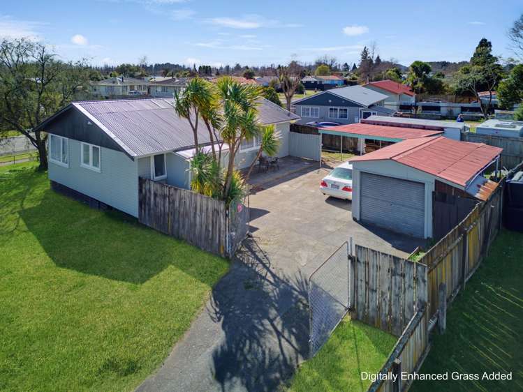 8 Hingaia Street Turangi_11