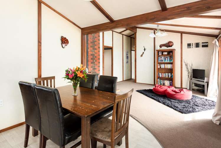 4 Gill Crescent Redwoodtown_6