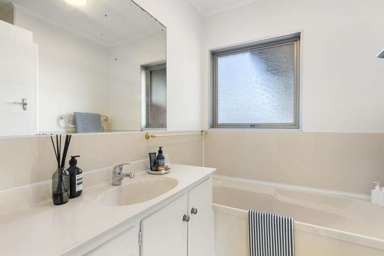 1/83 Sylvan Avenue Northcote_12