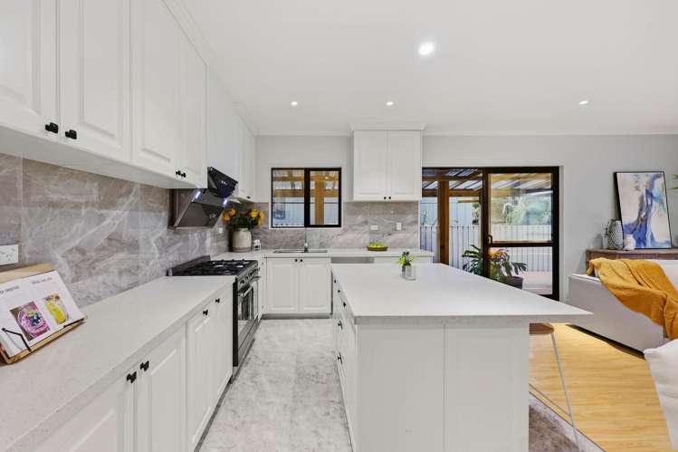 45A Bradbury Road Botany Downs_10